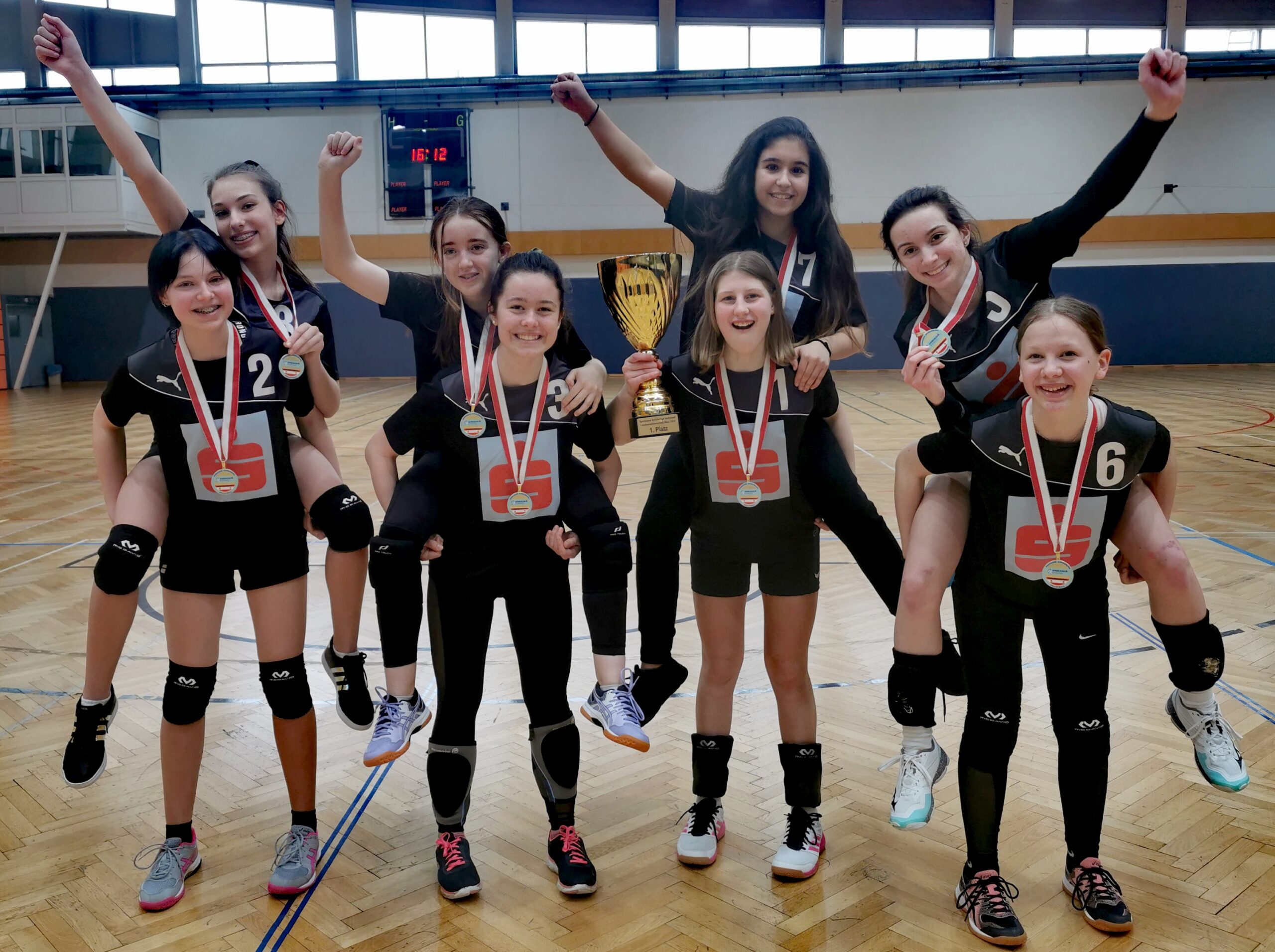 G11 Volleyballerinnen küren sich zu Wiener Landesmeisterinnen